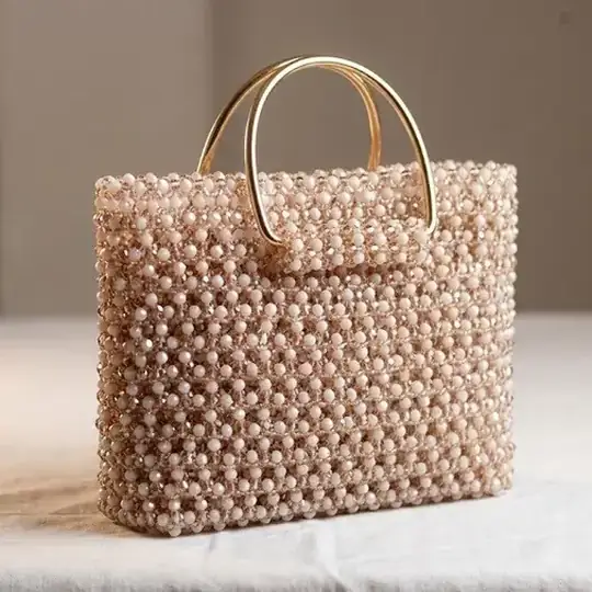 Modèle Champagne Pearls - Perles champagne